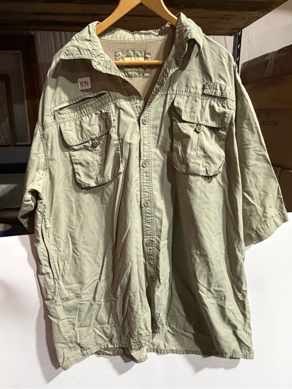 #4294-Men's Short-Sleeve Casual Button-Down Shirt in Light Olive